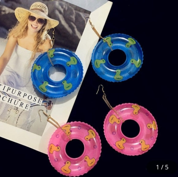 💥LAST PAIR💥Pool Party Fun Rubber Duck Inflated Hoop Dangle Earrings - Picture 6 of 6
